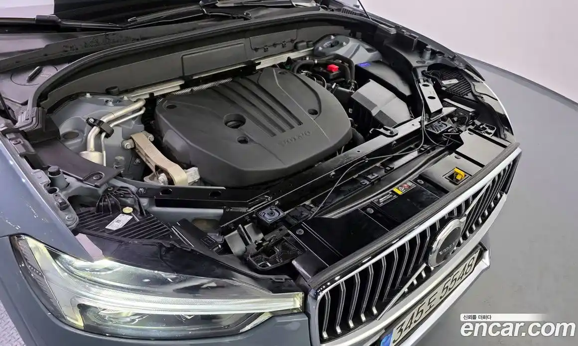 Volvo XC60 2023 2.0 Автомат в Москве № 164526, фото 6