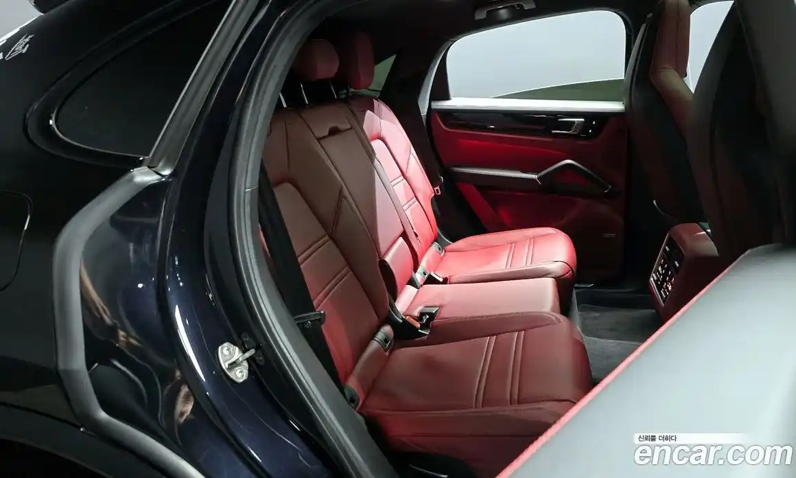 Porsche Cayenne 2021 3.0 Автомат в Москве № 165197, фото 12