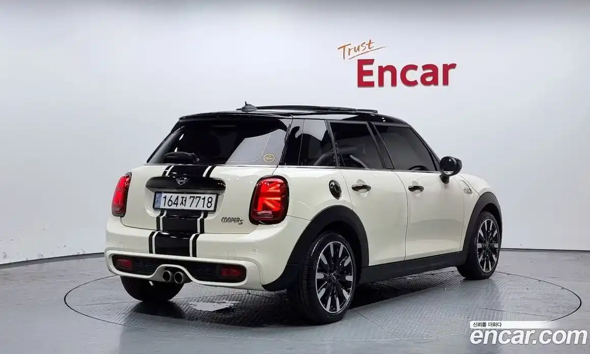 Mini Cooper 2020 2.0 Автомат в Москве № 167145, фото 3