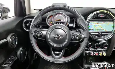 Mini Cooper 2020 2.0 Автомат в Москве № 167145, миниатюра 5