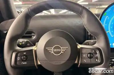 Mini Cooper Convertible 2025 2.0 Автомат в Москве № 167354, миниатюра 11