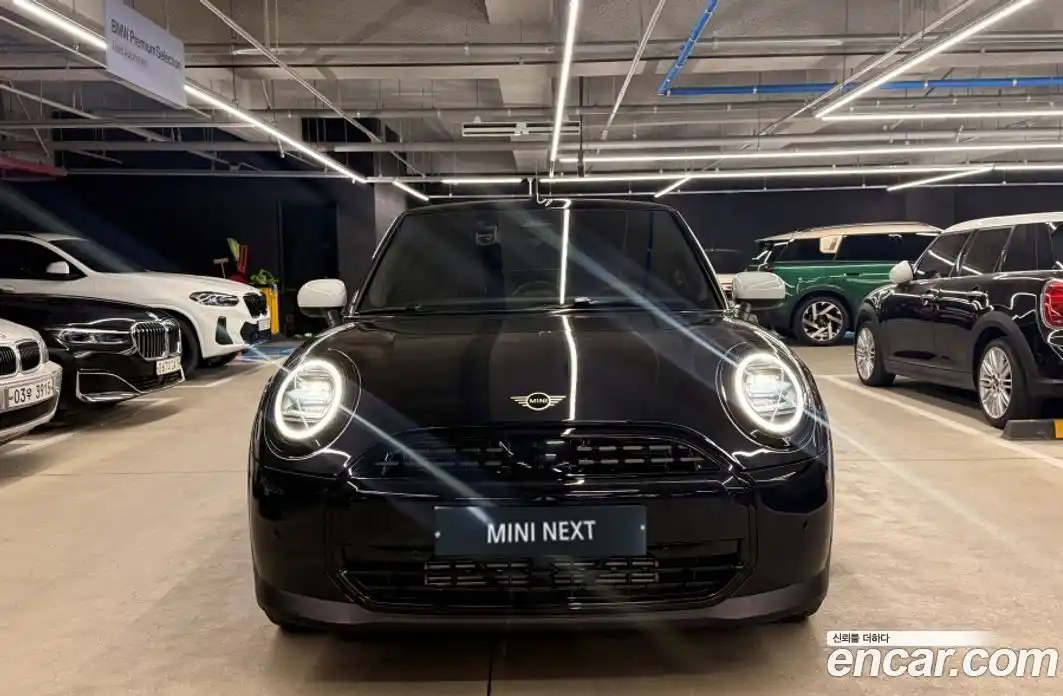 Mini Cooper Convertible 2025 2.0 Автомат в Москве № 167354, фото 3