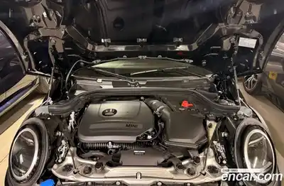 Mini Cooper Convertible 2025 2.0 Автомат в Москве № 167354, миниатюра 6