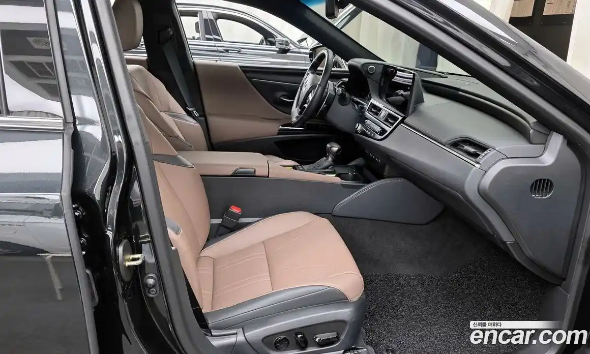 Lexus ES 2026 2.5 Автомат в Москве № 168005, фото 13