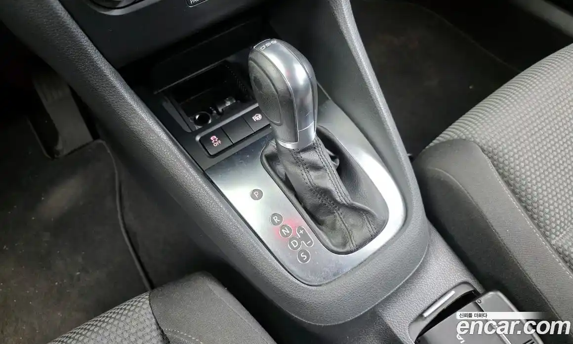 Volkswagen Golf 2013 2.0 Автомат в Москве № 169025, фото 20