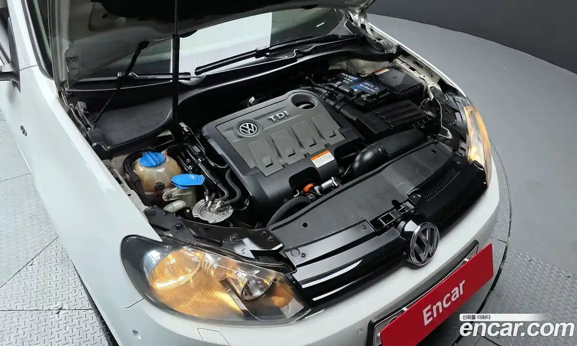 Volkswagen Golf 2013 2.0 Автомат в Москве № 169025, фото 7