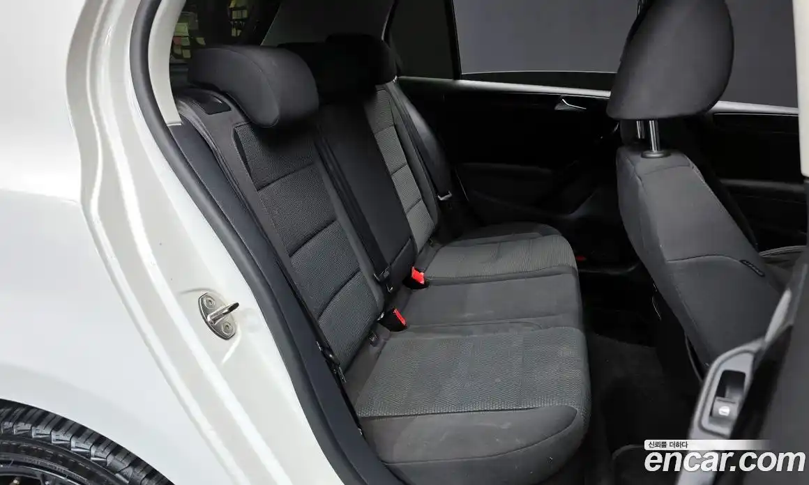 Volkswagen Golf 2013 2.0 Автомат в Москве № 169025, фото 8