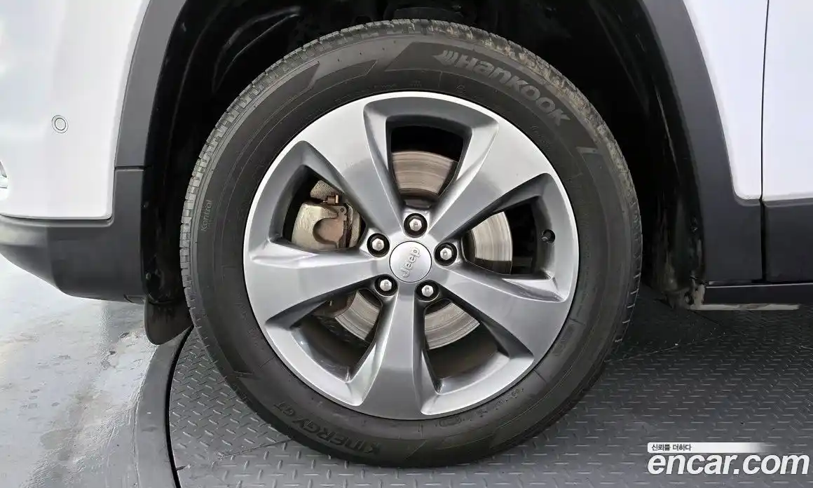 Jeep Cherokee 2021 2.4 Автомат в Москве № 169593, фото 5