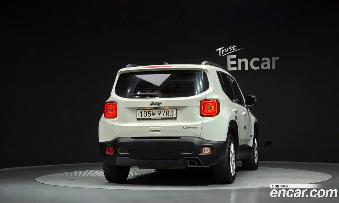 Jeep Renegade 2021 2.4 Автомат в Москве № 169754, фото 4