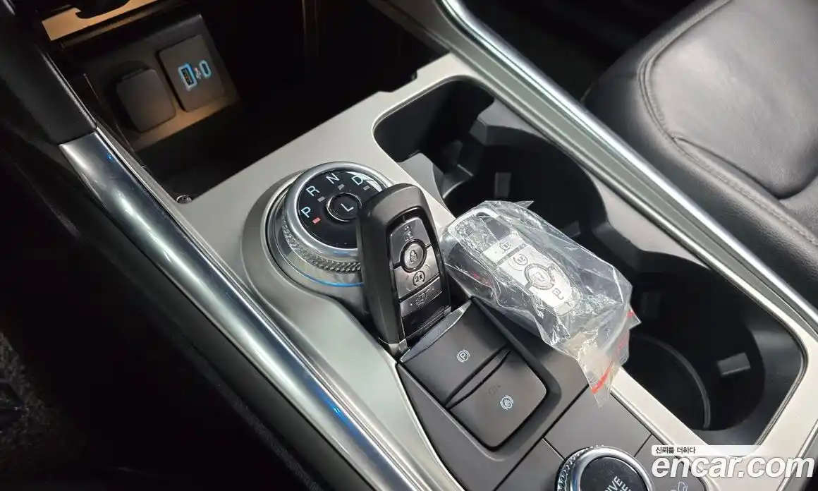 Ford Explorer 2021 2.3 Автомат в Москве № 170761, фото 9