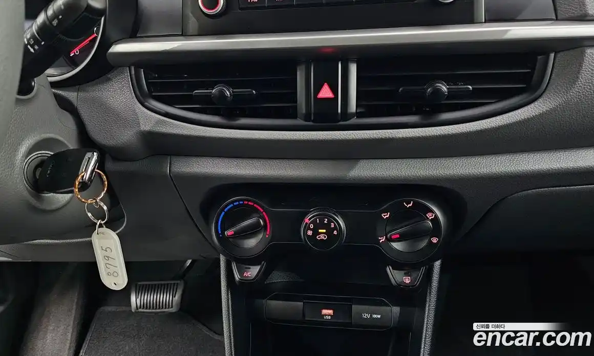 Kia Morning 2021 1.0 Автомат в Москве № 17458, фото 11