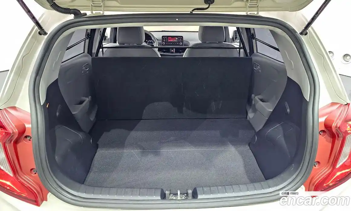 Kia Morning 2021 1.0 Автомат в Москве № 17458, фото 20