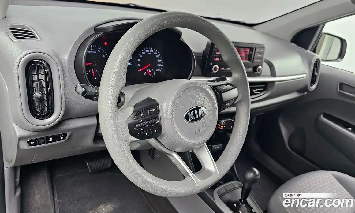Kia Morning 2021 1.0 Автомат в Москве № 17458, фото 10