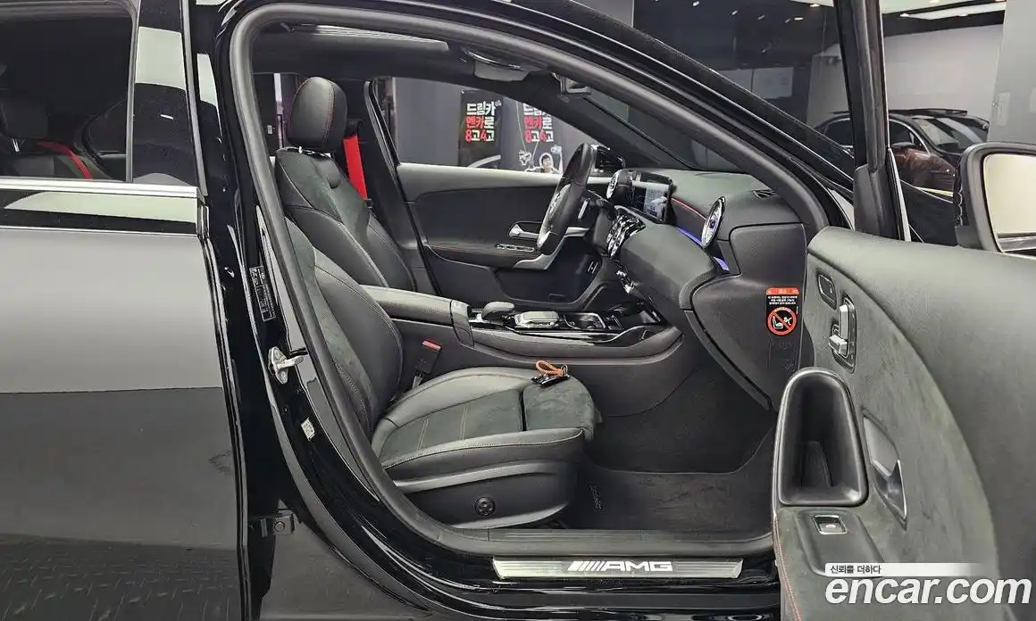 Mercedes-Benz A-Class 2021 2.0 Автомат в Москве № 175928, фото 11