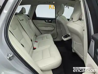 Volvo XC60 2026 2.0 Автомат в Москве № 176927, миниатюра 11