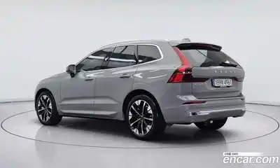 Volvo XC60 2026 2.0 Автомат в Москве № 176927, миниатюра 4