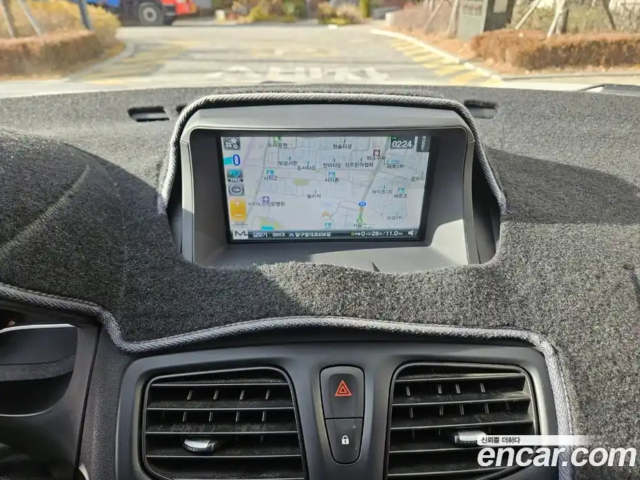 Renault SM3 2014 1.6 Автомат в Москве № 186453, фото 20