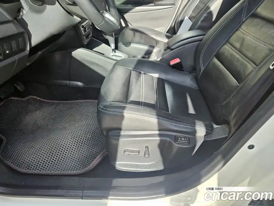 Renault SM3 2014 1.6 Автомат в Москве № 186453, фото 10