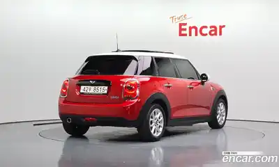 Mini Cooper 2018 1.5 Автомат в Москве № 189859, миниатюра 2