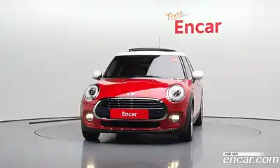 Mini Cooper 2018 1.5 Автомат в Москве № 189859, миниатюра 3