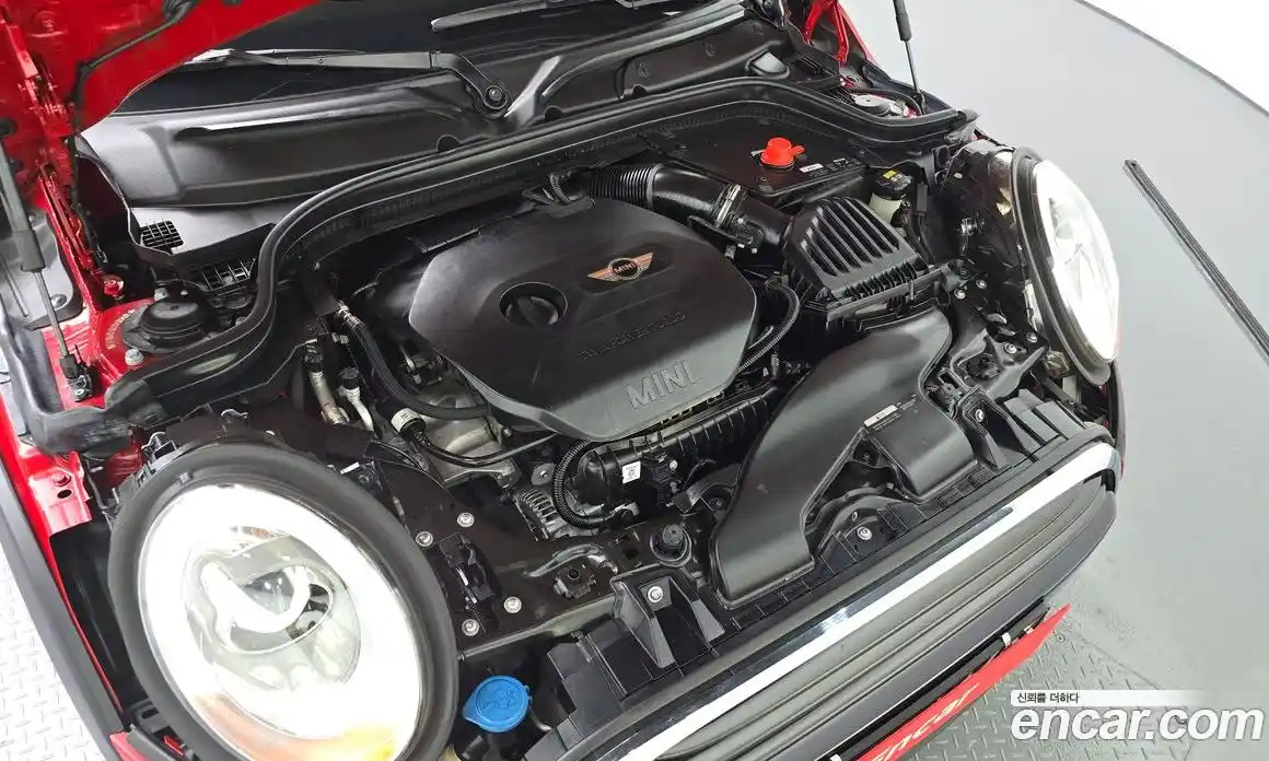 Mini Cooper 2018 1.5 Автомат в Москве № 189859, фото 6