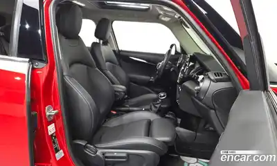 Mini Cooper 2018 1.5 Автомат в Москве № 189859, миниатюра 10