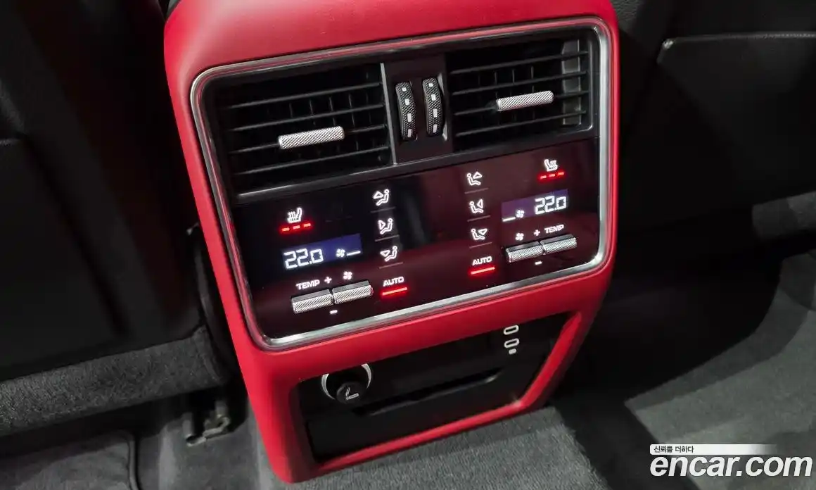 Porsche Cayenne 2021 3.0 Автомат в Москве № 197397, фото 15