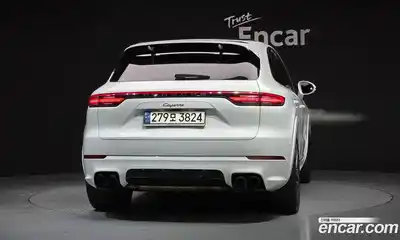 Porsche Cayenne 2021 3.0 Автомат в Москве № 197397, миниатюра 4