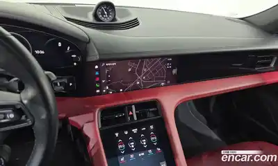 Porsche Taycan 2021 0.1 Автомат в Москве № 197500, миниатюра 4