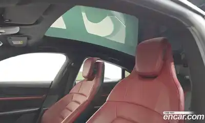 Porsche Taycan 2021 0.1 Автомат в Москве № 197500, миниатюра 8