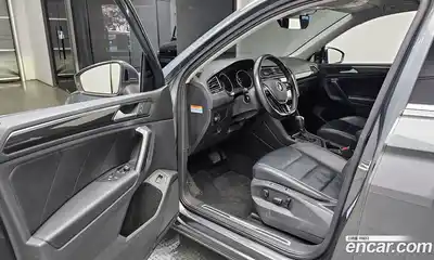 Volkswagen Tiguan 2020 2.0 Автомат в Москве № 199246, миниатюра 11