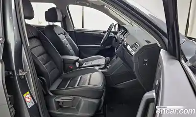 Volkswagen Tiguan 2020 2.0 Автомат в Москве № 199246, миниатюра 10