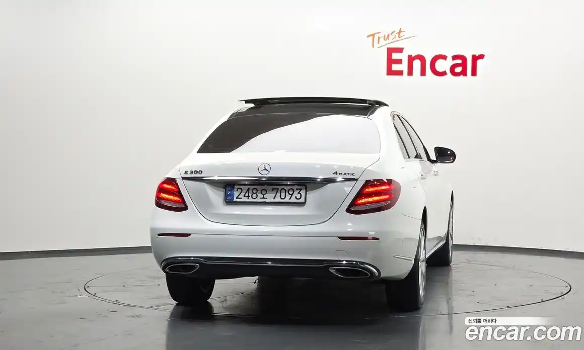 Mercedes-Benz E-Class 2019 2.0 Автомат в Москве № 211966, фото 16