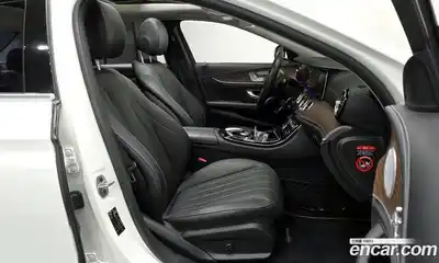 Mercedes-Benz E-Class 2019 2.0 Автомат в Москве № 211966, миниатюра 5