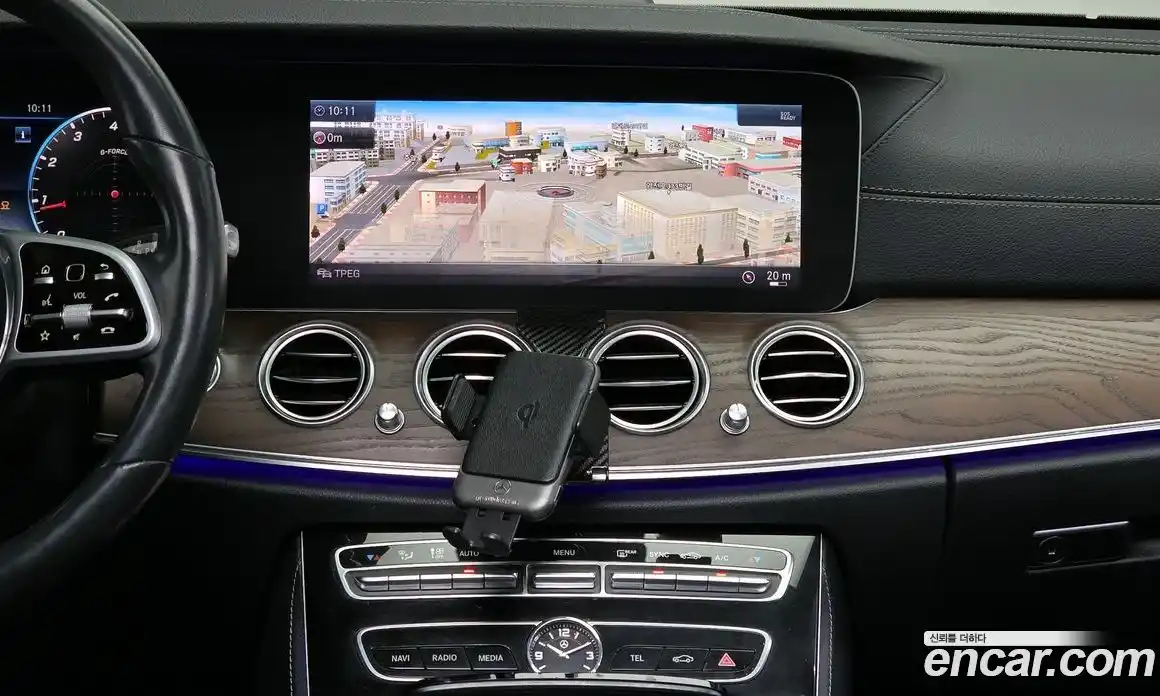 Mercedes-Benz E-Class 2019 2.0 Автомат в Москве № 211966, фото 6