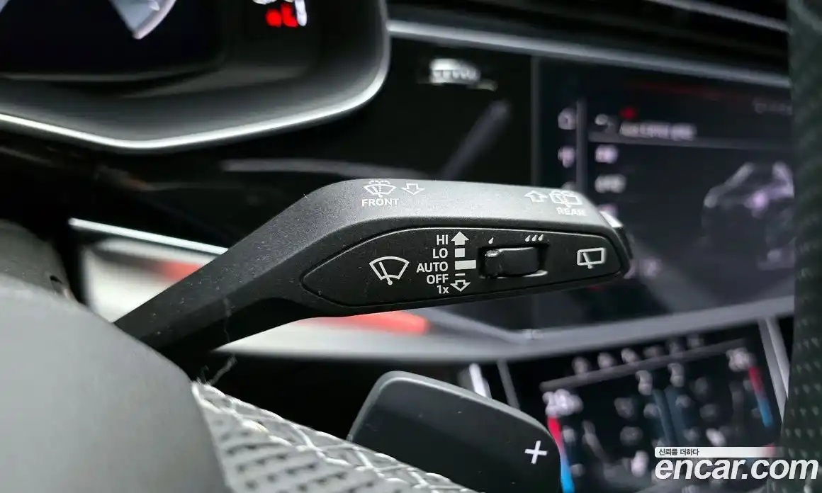 Audi Q8 2023 3.0 Автомат в Москве № 212302, фото 16