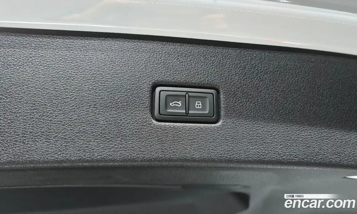 Audi Q8 2023 3.0 Автомат в Москве № 212302, фото 19