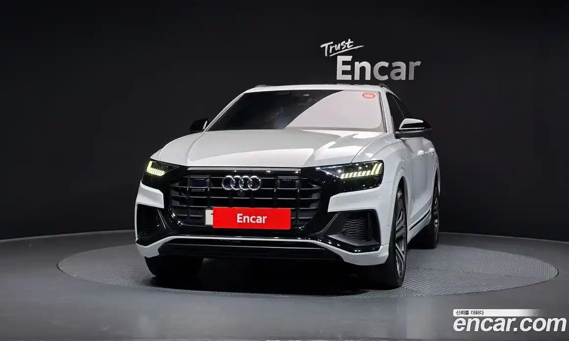 Audi Q8 2023 3.0 Автомат в Москве № 212302, фото 3