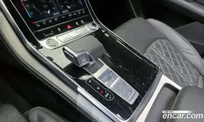 Audi Q8 2023 3.0 Автомат в Москве № 212302, миниатюра 9