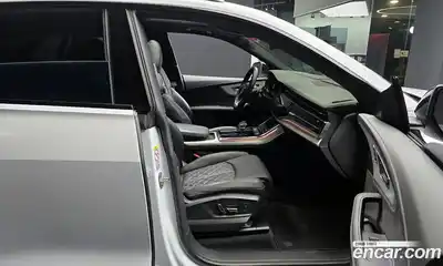 Audi Q8 2023 3.0 Автомат в Москве № 212302, миниатюра 10