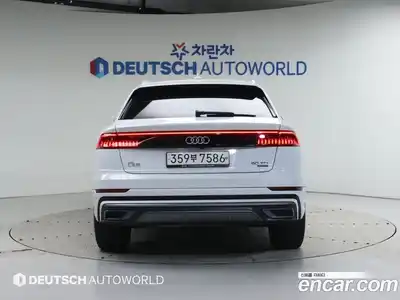 Audi Q8 2020 3.0 Автомат в Москве № 212344, миниатюра 4