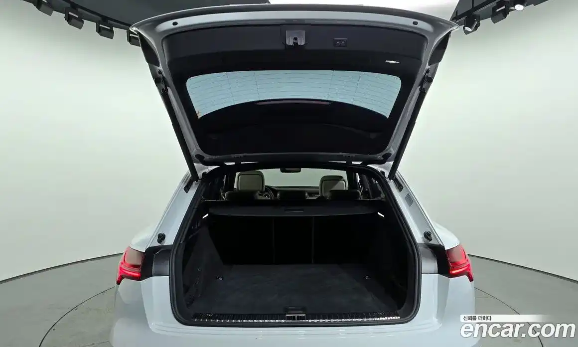 Audi e-tron 2021 0.2 Автомат в Москве № 212395, фото 14