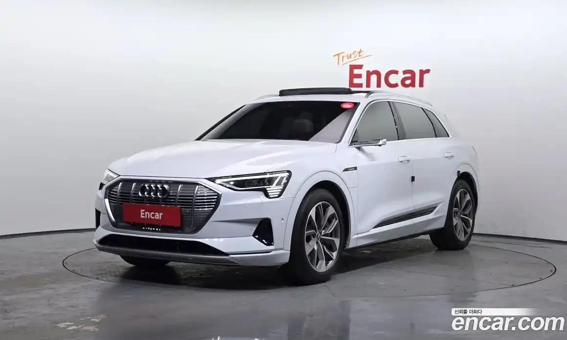 Audi e-tron 2021 0.2 Автомат в Москве № 212395, фото 4