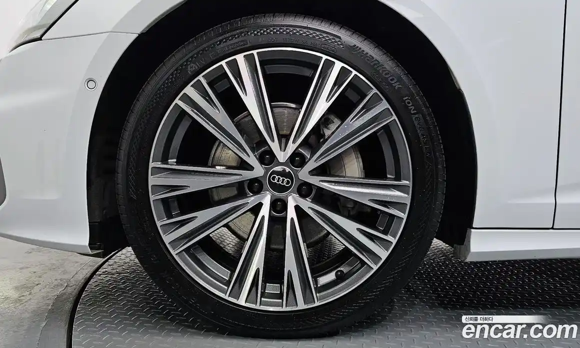 Audi A6 2023 2.0 Автомат в Москве № 212465, фото 17