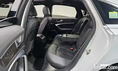 Audi A6 2023 2.0 Автомат в Москве № 212465, миниатюра 7