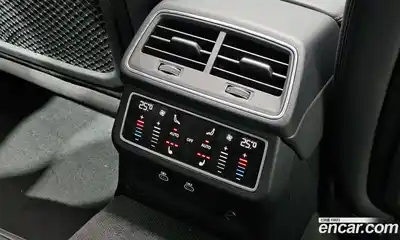 Audi A6 2023 2.0 Автомат в Москве № 212465, миниатюра 10