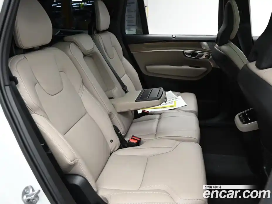 Volvo XC90 2026 2.0 Автомат в Москве № 212777, фото 12