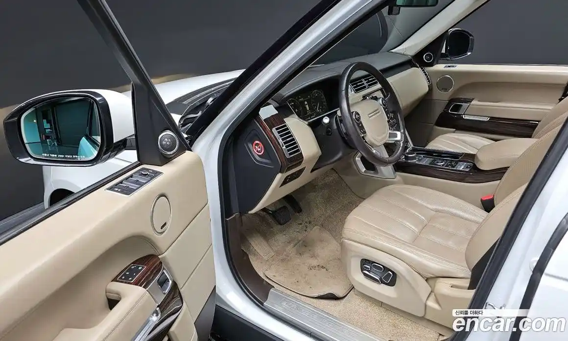 Land Rover Range-Rover 2014 4.4 Автомат в Москве № 213410, фото 8