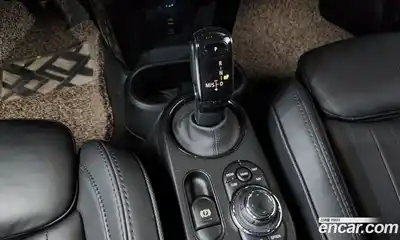 Mini Cooper 2024 2.0 Автомат в Москве № 214185, миниатюра 7