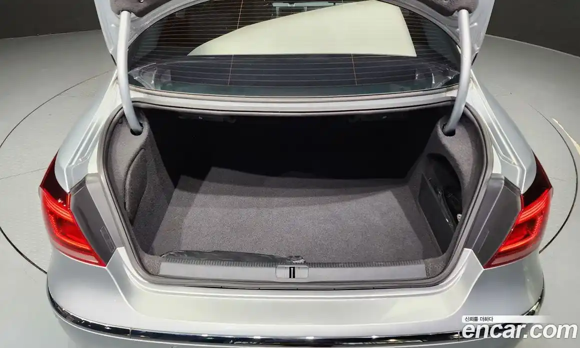 Volkswagen CC 2013 2.0 Автомат в Москве № 215114, фото 20